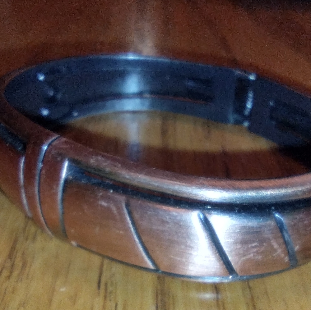 Heavy solid copper cuff bracelet - Picture 16 of 16